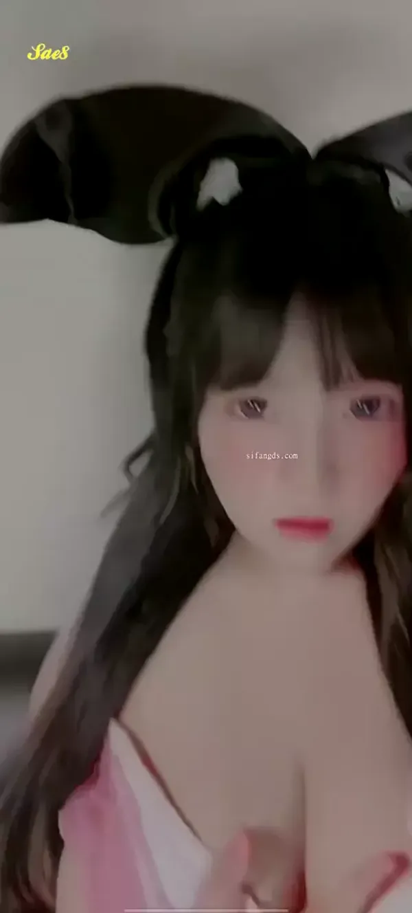 童颜巨乳小苏苏和榜一大哥私聊一对一